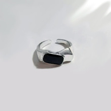 黑色歪形状戒指 韩国东大门时尚个性设计感滴胶几何指环货源批发