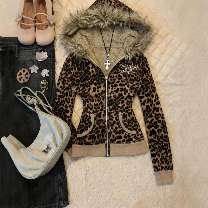 American-style Y2K autumn/winter leopard print lettered furry cardigan jacket, subculture wasteland style, hooded long-sleeve, ins American-style Y2K autumn/winter leopard print lettered furry cardigan jacket, subculture wasteland style, hooded long-sleeve, ins
