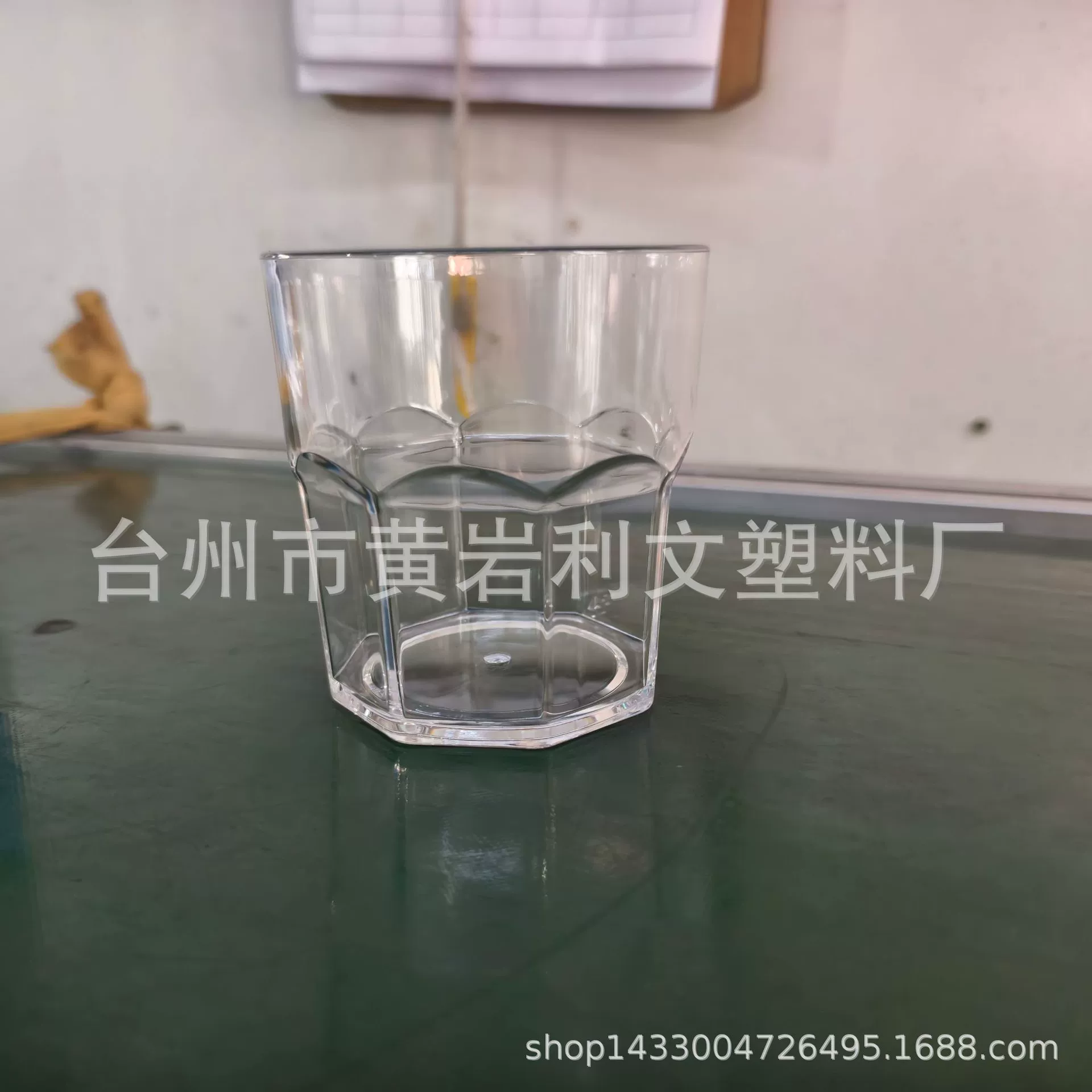 Manufacturer's new plastic PS octagonal cup, Coke drink cup, transparent bar KTV low-price plastic cup