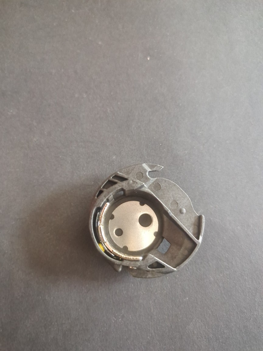 Pfaff家用多功能缝纫机专用梭壳梭芯套高档塑壳缝纫机梭壳