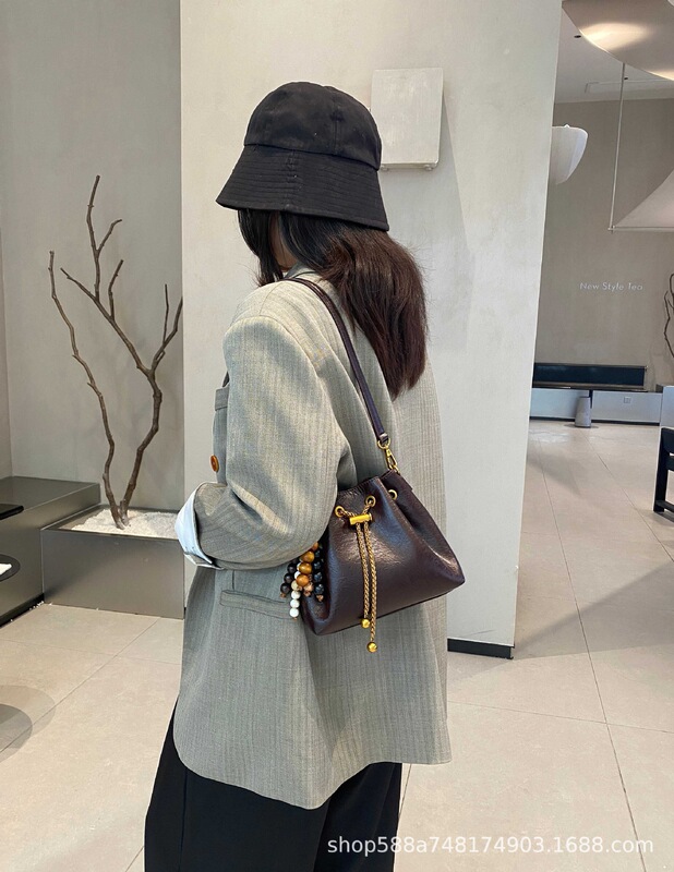 复古真皮小众褶皱云朵饺子包女高级感时尚腋下单肩斜挎包小水桶包|undefined