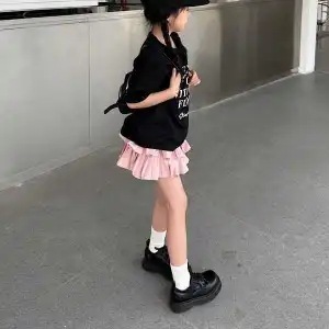 2024 primavera nueva versión coreana de chicas pastel extranjero falda de busto de niña universitaria estilo de moda de moda