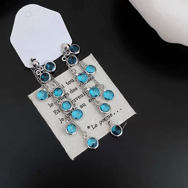 Sparkling Grape Cluster Tassel Earrings for Women, Light Luxury Niche Design Ear Jewelry, Super Beautiful and Unique Earrings