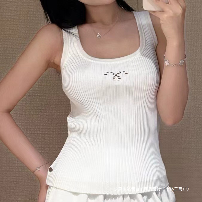 小香2025夏季新款双C修身显瘦坑条U领无袖针织衫吊带背心女