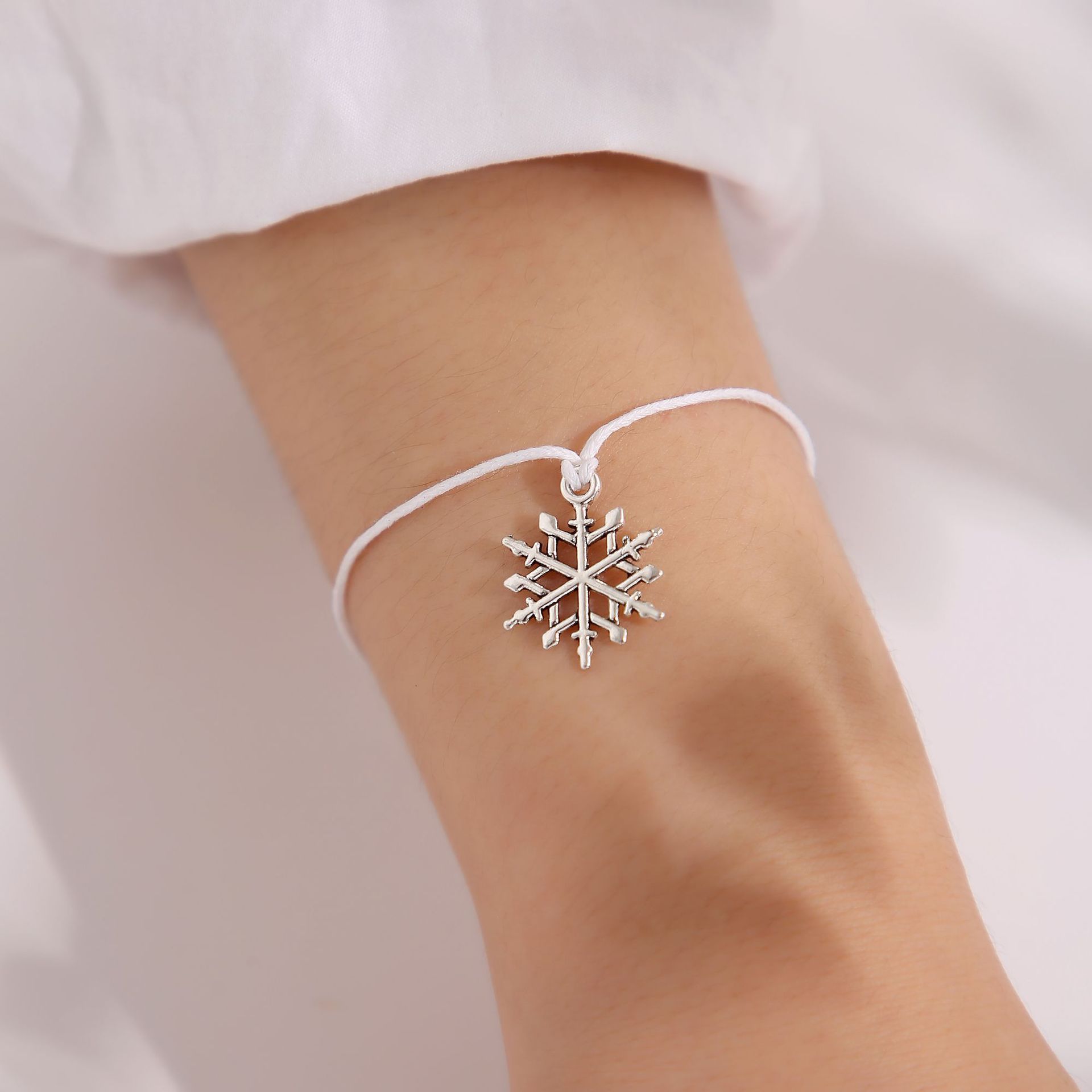 Simple Style Snowflake Alloy Plating No Inlaid Bracelets