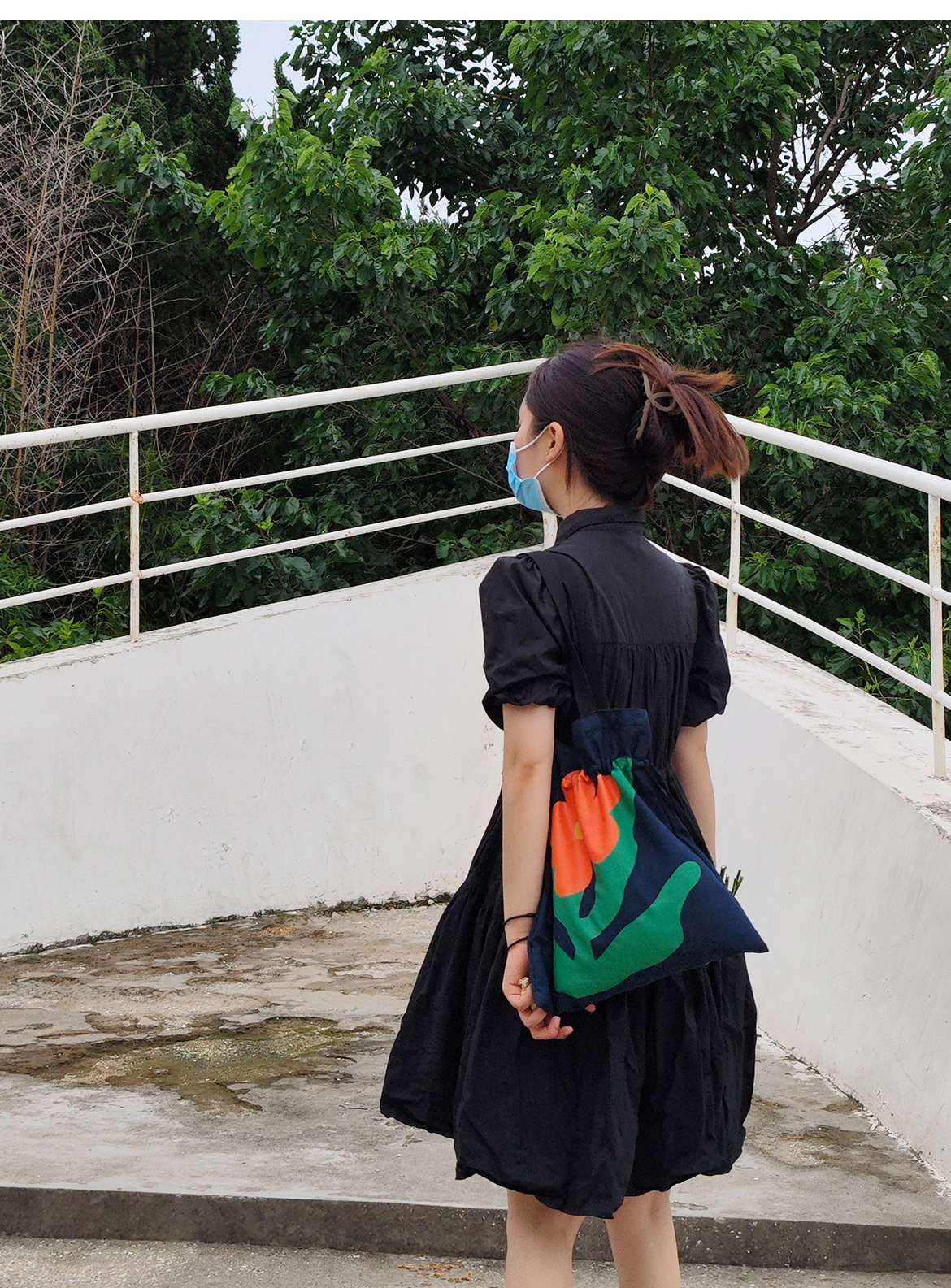 Advanced navy blue canvas creative rose bag, women's drawstring single shoulder tote bag_voghion.com