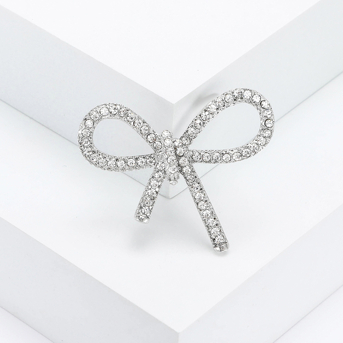 Bow Knot Pattern Women's Gender Simple Style Pin Bow Knot Alloy Plating Inlay Rhinestones Women's Brooches
