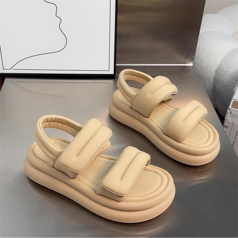 2026 nuevas sandalias de verano de suela gruesa para mujeres con suela suave para pisar la mierda de suela gruesa sandalias de playa deportivas casuales