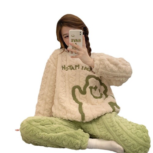 Flannel pajama set for women - winter two-piece set, Korean-style sweet and cute student homecoming coral fleece lined and thick bedding set