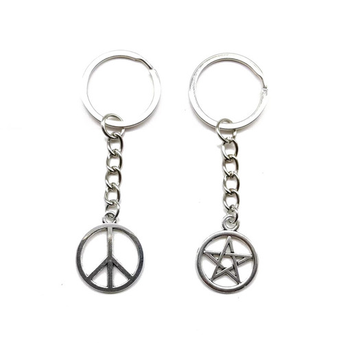 Cross-border retro electroplated alloy peace sign keychain five-pointed star keychain bag and car ornament decoration