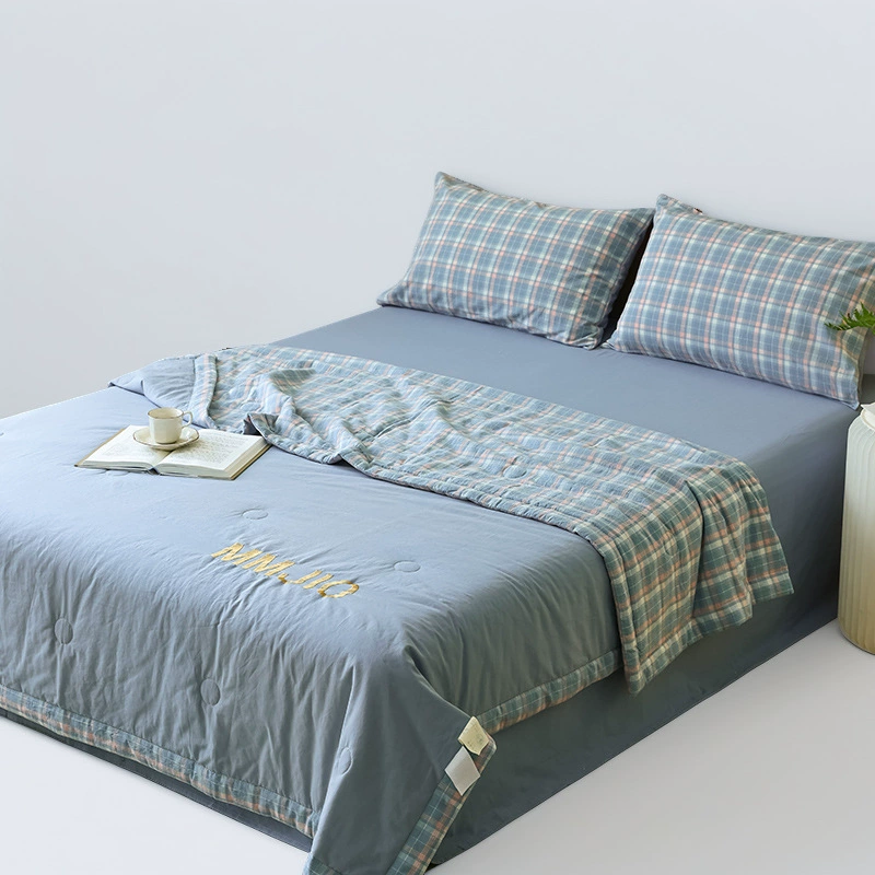 Производитель поставляет летнее одеяло из 100% хлопка, вышитое хлопковое одеяло, комплект из четырех предметов: простыни и простыни на подкладке, комплект из четырех предметов оптом.