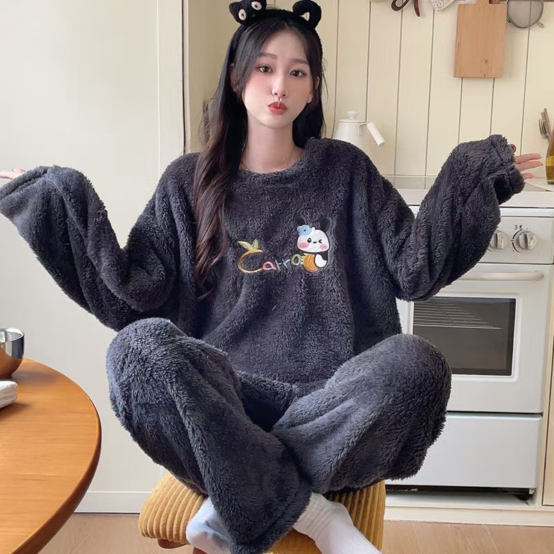 加厚法兰绒睡衣女冬季新款甜美可爱卡通学生休闲家居服两件套批发
