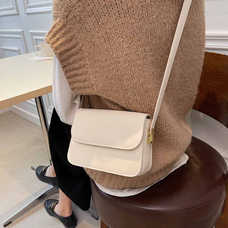 This year's popular niche design bag for women's autumn versatile new 2023 crossbody small bag, high-end feeling one_voghion.com