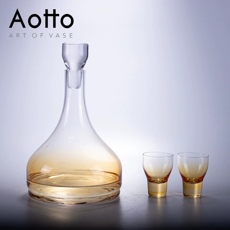 Modern crystal creative wine decanter, wineglass, simple and elegant design, gradient