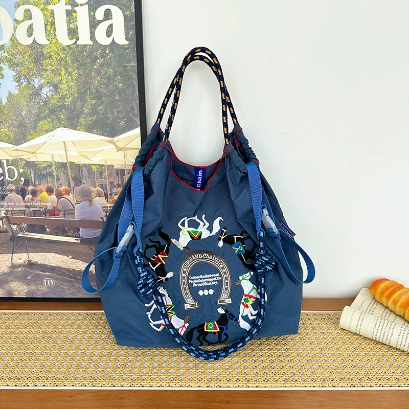 Japanese shoulder bag, cartoon nylon shopping bag, capacious one-shoulder bag, with embroidery, (Cross-border trading)