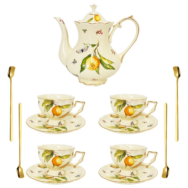 1 pot, 4 cups, 4 spoons