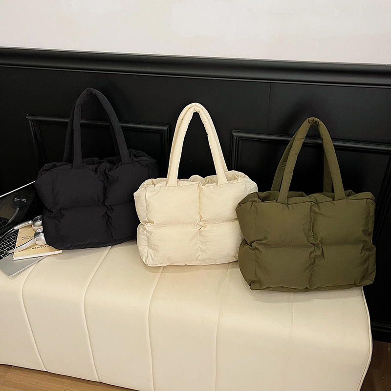Cross-Border 2025 Winter Checkered Tote Bag Large Capacity Puffy down Cotton Bag Fashionable Versatile Shoulder Underarm Bag Cross-Border 2025 Winter Checkered Tote Bag Large Capacity Puffy down Cotton Bag Fashionable Versatile Shoulder Underarm Bag