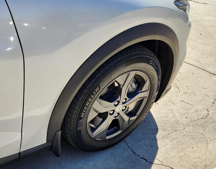 Suitable for 21-25 Ford Mustang Machine-E Fender Car Front and Rear Tire Modification Fender Tile Accessories