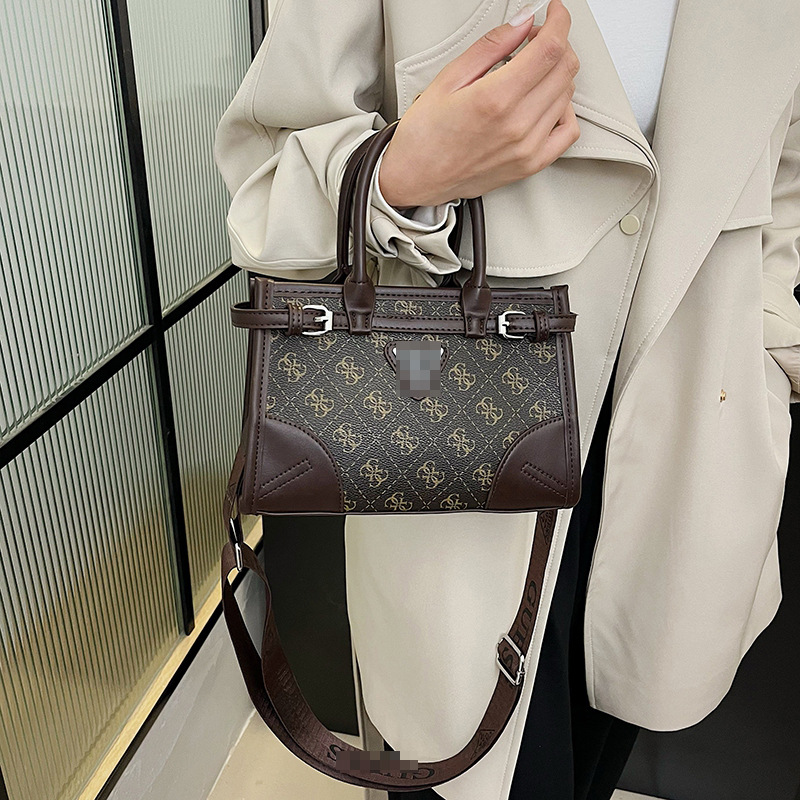 Bolso de mano estampado transfronterizo 2024 nuevo bolso de hombro rombo de alta gama diseño de moda bolso de mensajero de todo fósforo de cercanías