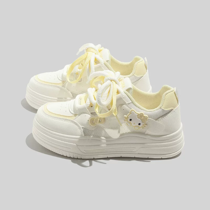 Summer white shoes, fashionable footwear, breathable comfortable sports sneakers for leisure
