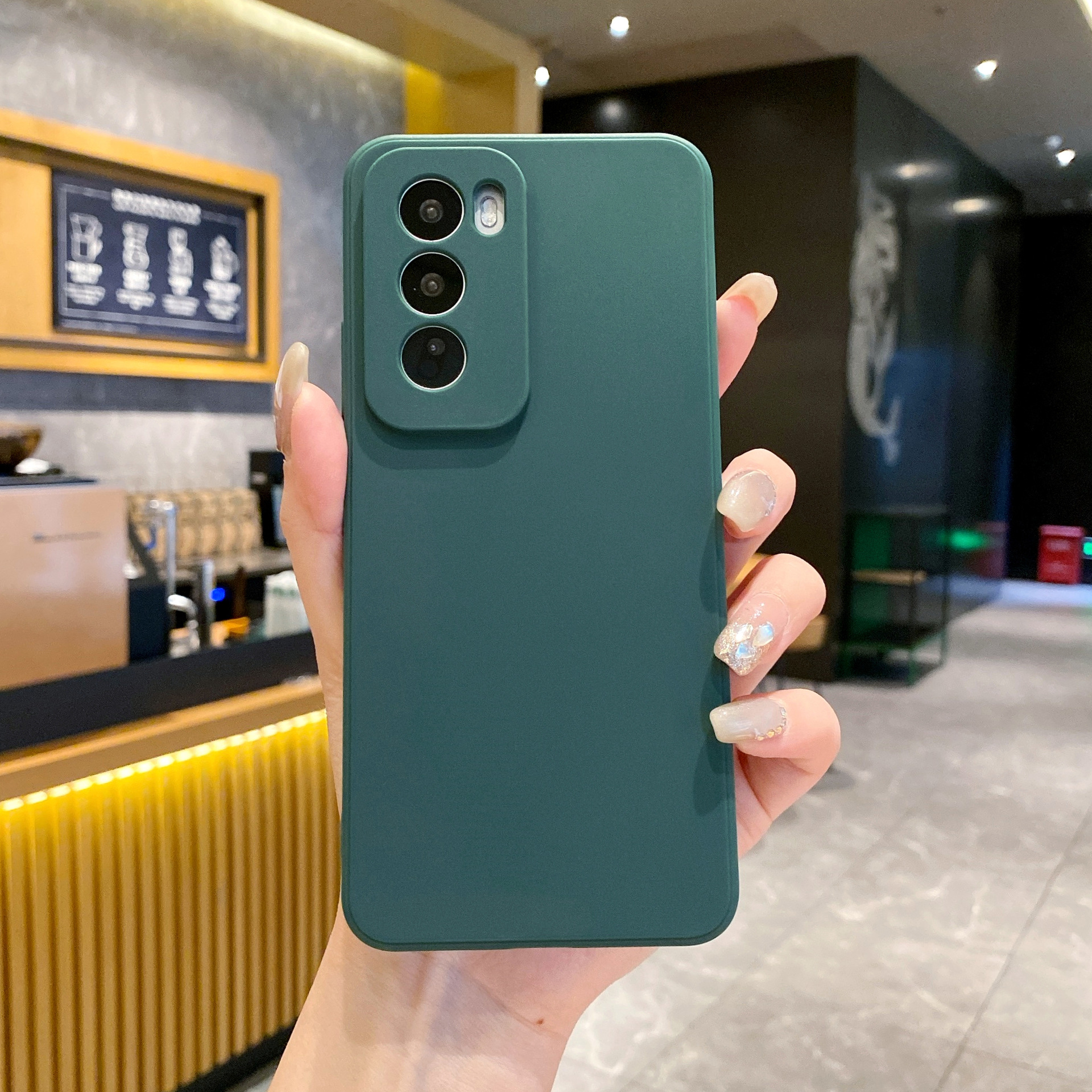 Straight side-dark green