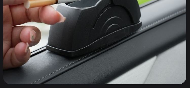 Unique car-mounted metal ashtray, anti-ash flying, 6-in-1 ashtray for car doors and interior, prevents ash from flying around, creative new design