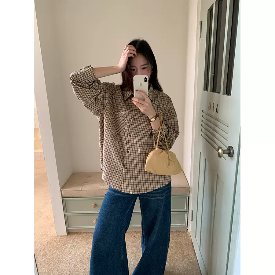 黄峥复古磨毛格子长袖衬衫女冬季宽松显瘦休闲叠穿开衫衬衣541175