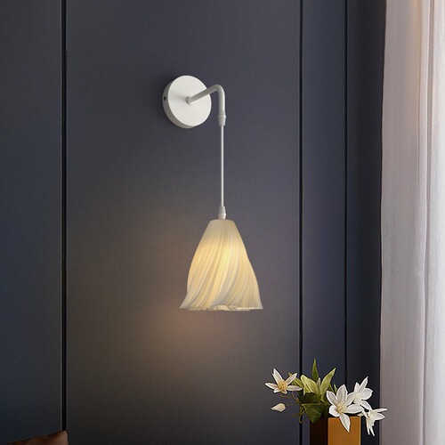 Nordic minimalist wall lamp for bedroom, bedside, study, living room, trendy cream style, French atmosphere, warm and creative boutique hotel light