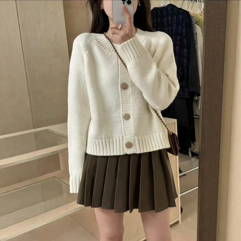 Stylish and elegant sweater coat for women, 2026 new collection, popular autumn/winter Korean-style knit top Stylish and elegant sweater coat for women, 2026 new collection, popular autumn/winter Korean-style knit top