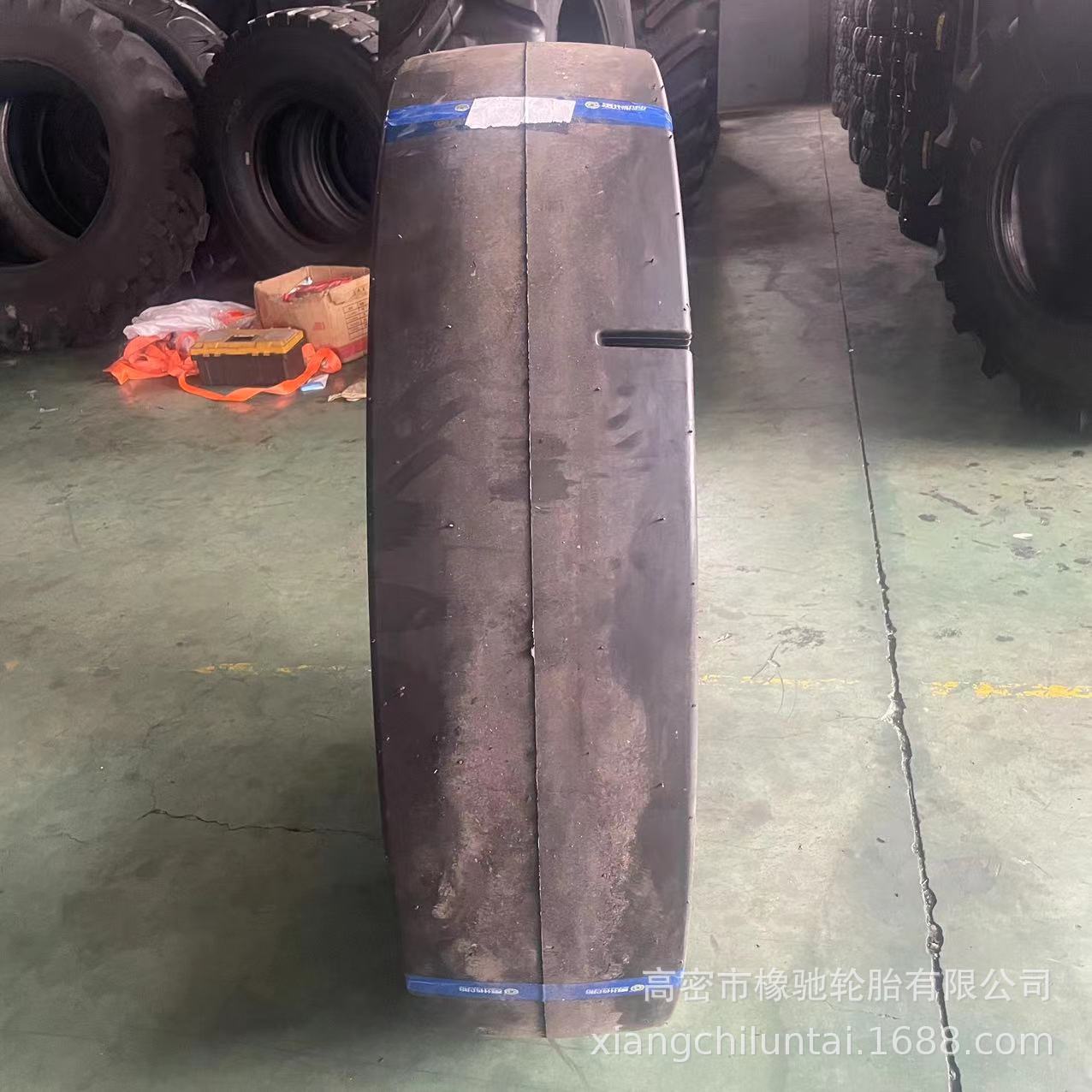 河南风神 矿井 铲运机光面轮胎1200-24 12.00-24光面轮胎