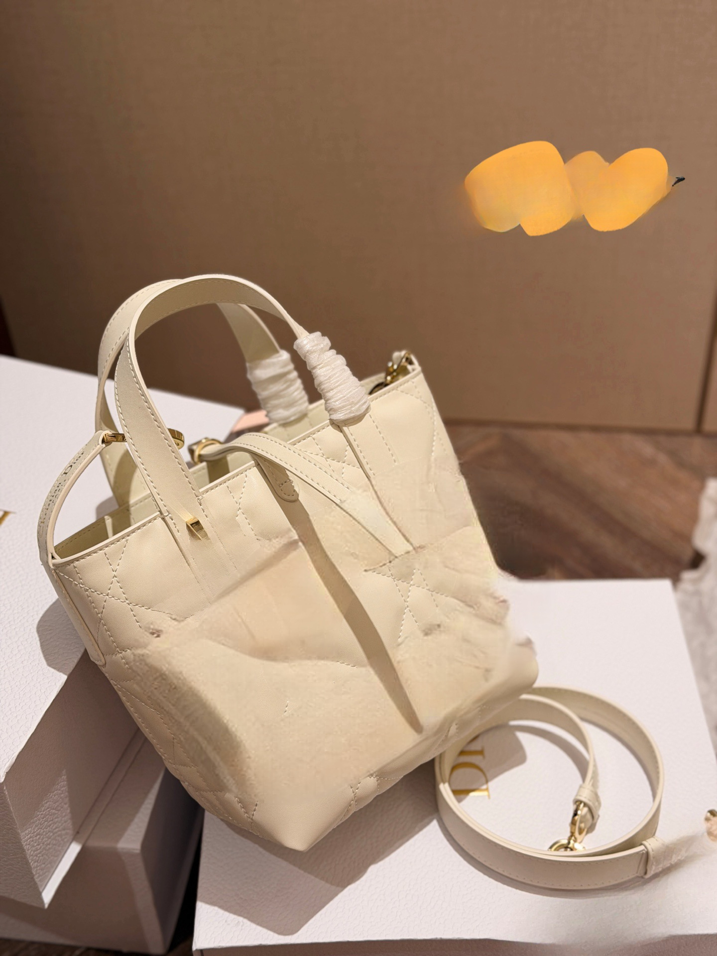 Productos de alta calidad transfronterizos D Toujours bolsos nativos bolsos de cuero, bolsos de hombro verticales horizontales, bolsos de hombro de gran capacidad.