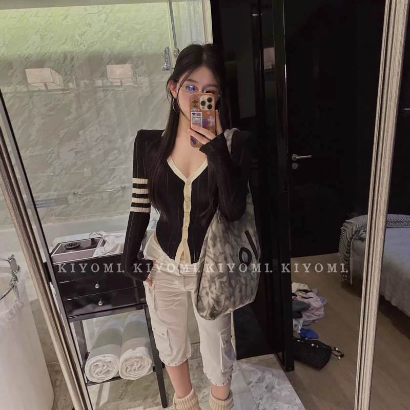 KIYOMI韩式四条杠V领撞色针织衫女秋季潮流休闲辣妹毛线开衫上衣|undefined