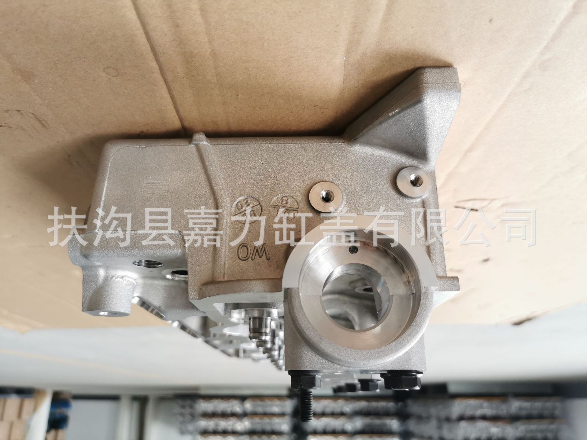 Factory direct auto parts engine cylinder head 4D56 cylinder head gasoline engine four-cylinder aluminum cylinder head 4D56