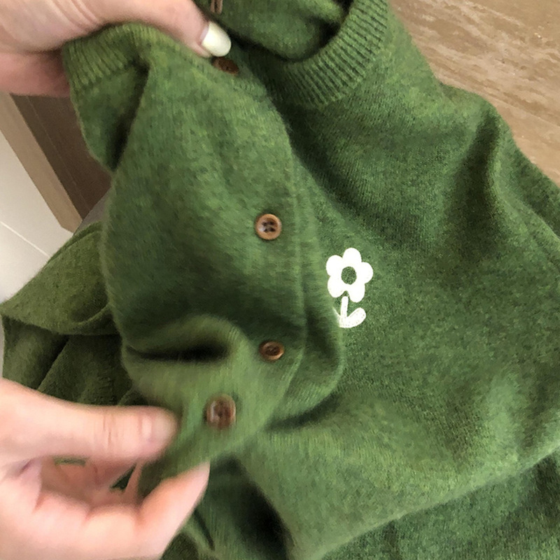 2025 Early Autumn Super Nice Unique Beautiful Top Loose Lazy Style Accessible Luxury High-End Green Knitted Cardigan for Women