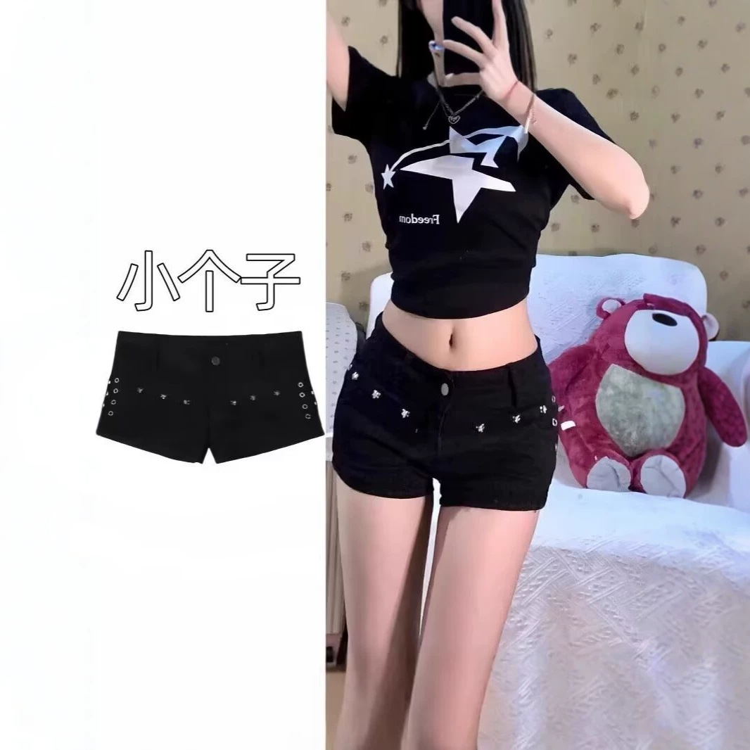 American-Style Spicy Girl Black Casual Studded Denim Shorts for Women, Low-Waisted, Tight-Fitting, Slimming, Sexy, Ultra-Short, Body-Hugging Hot Pants for Summer