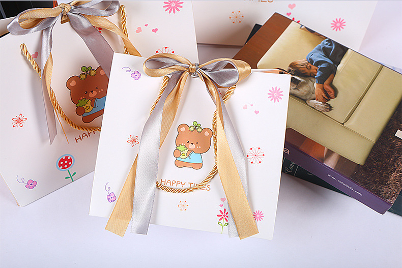 卡通小熊送礼包装袋_19.jpg