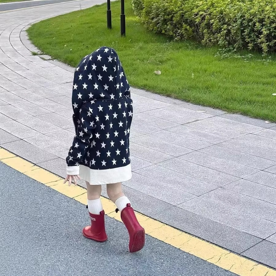 Niñas 2026 otoño nuevo cardigan con cremallera encapuchado chaqueta de contraste de color para hombres y mujeres primavera y otoño bebés estrellas jersey de punto image 3