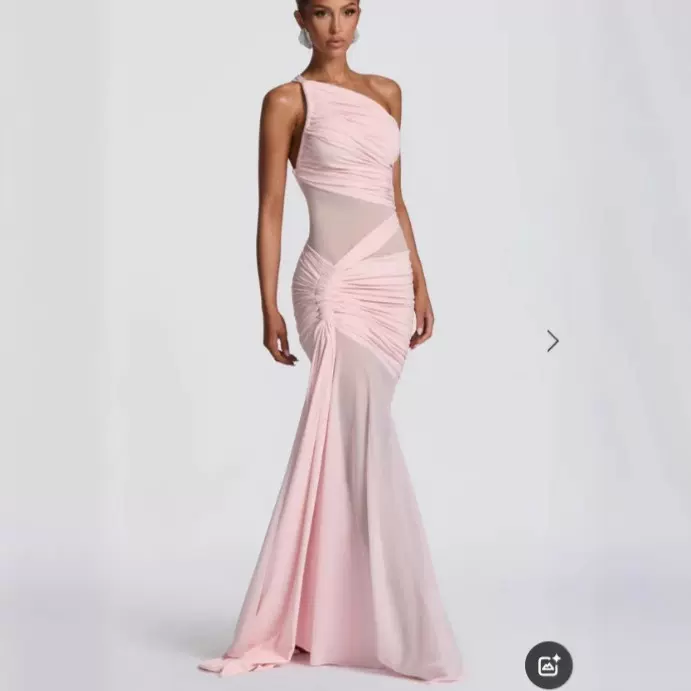 2025欧美跨境新款斜肩透视褶皱连衣裙 性感辣妹修身包臀礼服裙