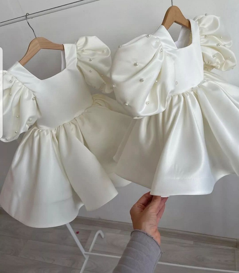 Abito rosa a maniche a sbuffo con perle per bambina outfit danza_voghion.com