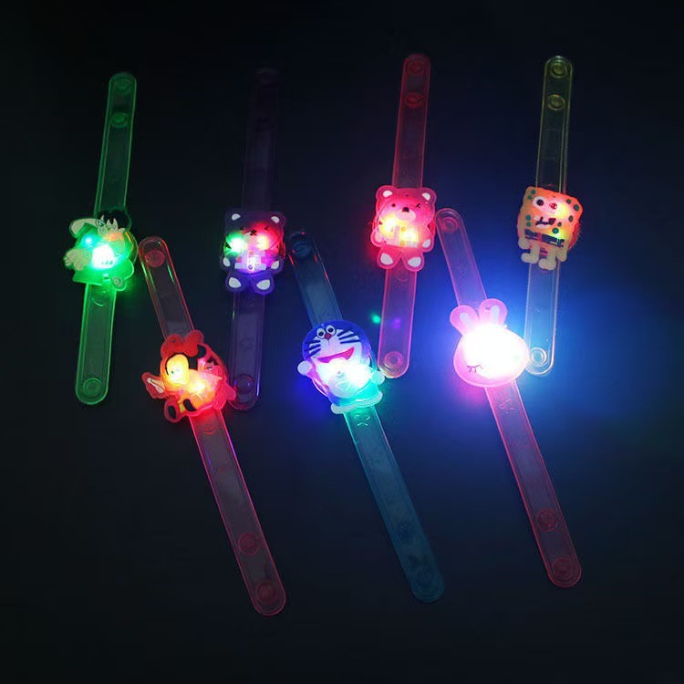 Pequeños regalos promocionales transfronterizos, artículos de papelería, premios para estudiantes de instituciones de formación, eventos de inauguración de empresas, juguetes para niños.