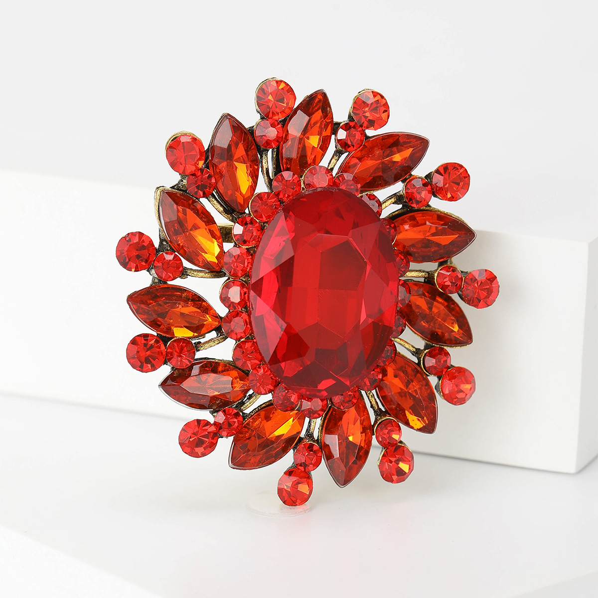 30g Weight Glass Inlay Material Brooches Classification Holiday Occasion Alloy Material Flower Pattern Women's Gender Inlay Design Simple Style Style Simple Style Pin Flower Alloy Inlay Glass Women's Brooches 20