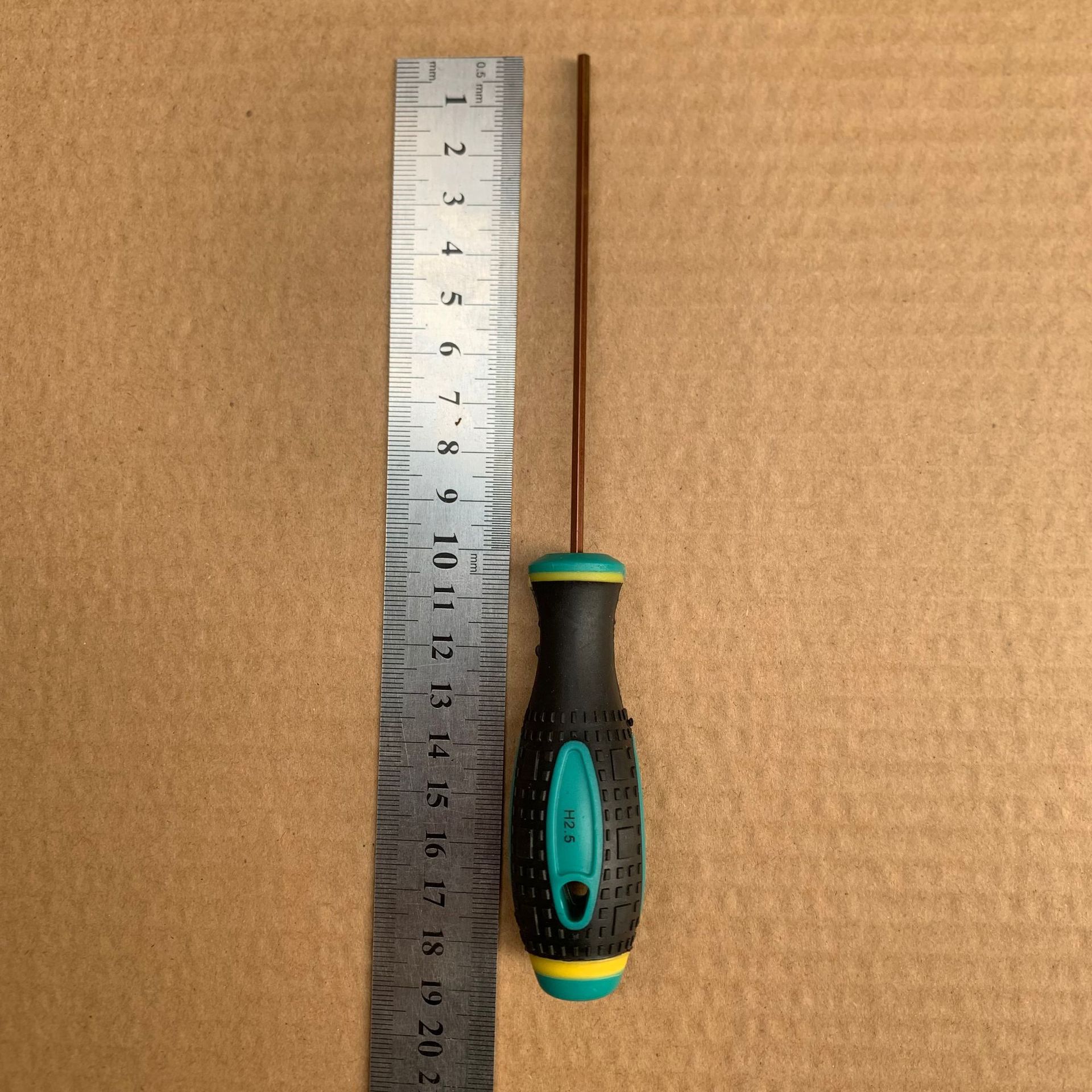 Fabricante de FUENTE S2 destornillador de forma especial Destornillador hexagonal destornillador de ciruela triángulo en forma de U en forma de Y