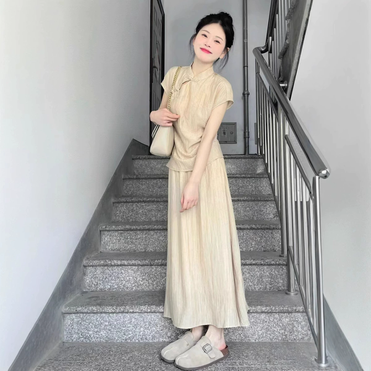 Новый китайский стиль Cheongsam, улучшенная версия, костюм с пряжкой и воротником-стойкой, топ с высокой талией, юбка, комплект из двух предметов для женщин, лето