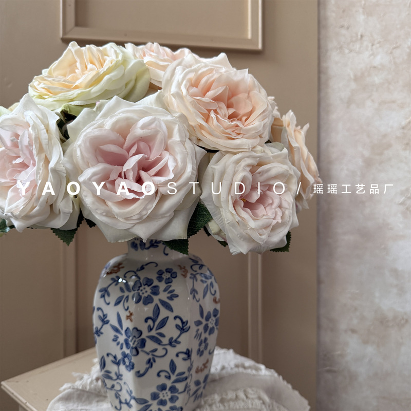 High-Quality Simulated Lychee Roses, Korean Rose Floral Home Window Decorations, Fake Flowers, Bouquets and Accessories High-Quality Simulated Lychee Roses, Korean Rose Floral Home Window Decorations, Fake Flowers, Bouquets and Accessories