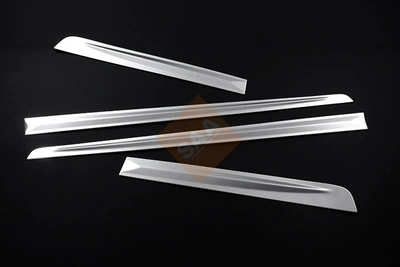 Special 12/2013 CROWN GRS214 Şüşə kənarı xromları/moldingləri - mirror-drawing