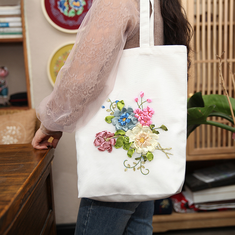 Hecho a mano DIY cinta bordada bolsa de lona Lu bordado solo hombro bolso tridimensional bordado flor lienzo mujer bolsa grande