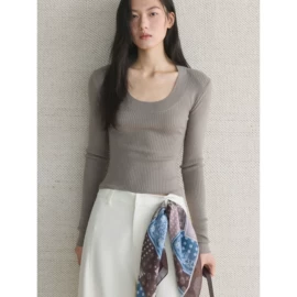 休闲裤;毛衣;女式T恤