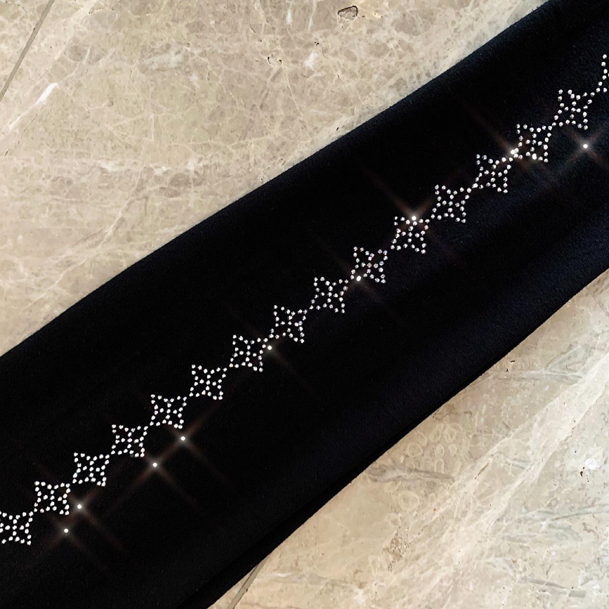Damkläder heta diamantleggings sommar tunna ytterkläder smala höftlyftande byxor högkvalitativa matchande yogabyxor_voghion.com