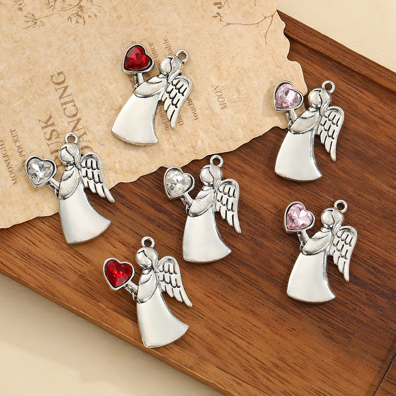 Cross-Border New Angel Heart Rhinestone Alloy Pendant Pendant Accessible Luxury Style DIY Jewelry Accessories Necklace Small Accessories