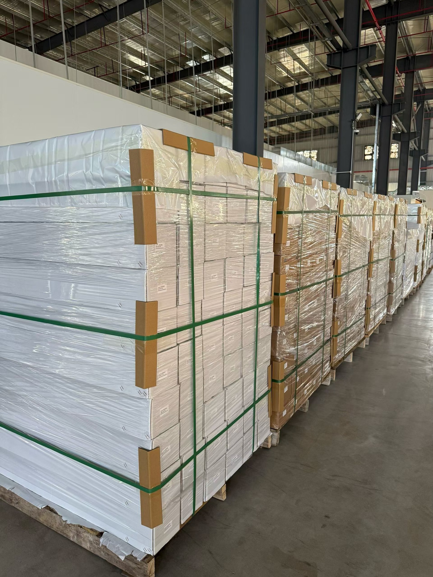 PVC electrostatic film, adhesive-free, removable window film, heat-insulating, UV-resistant, privacy-enhancing tinted electrostatic film